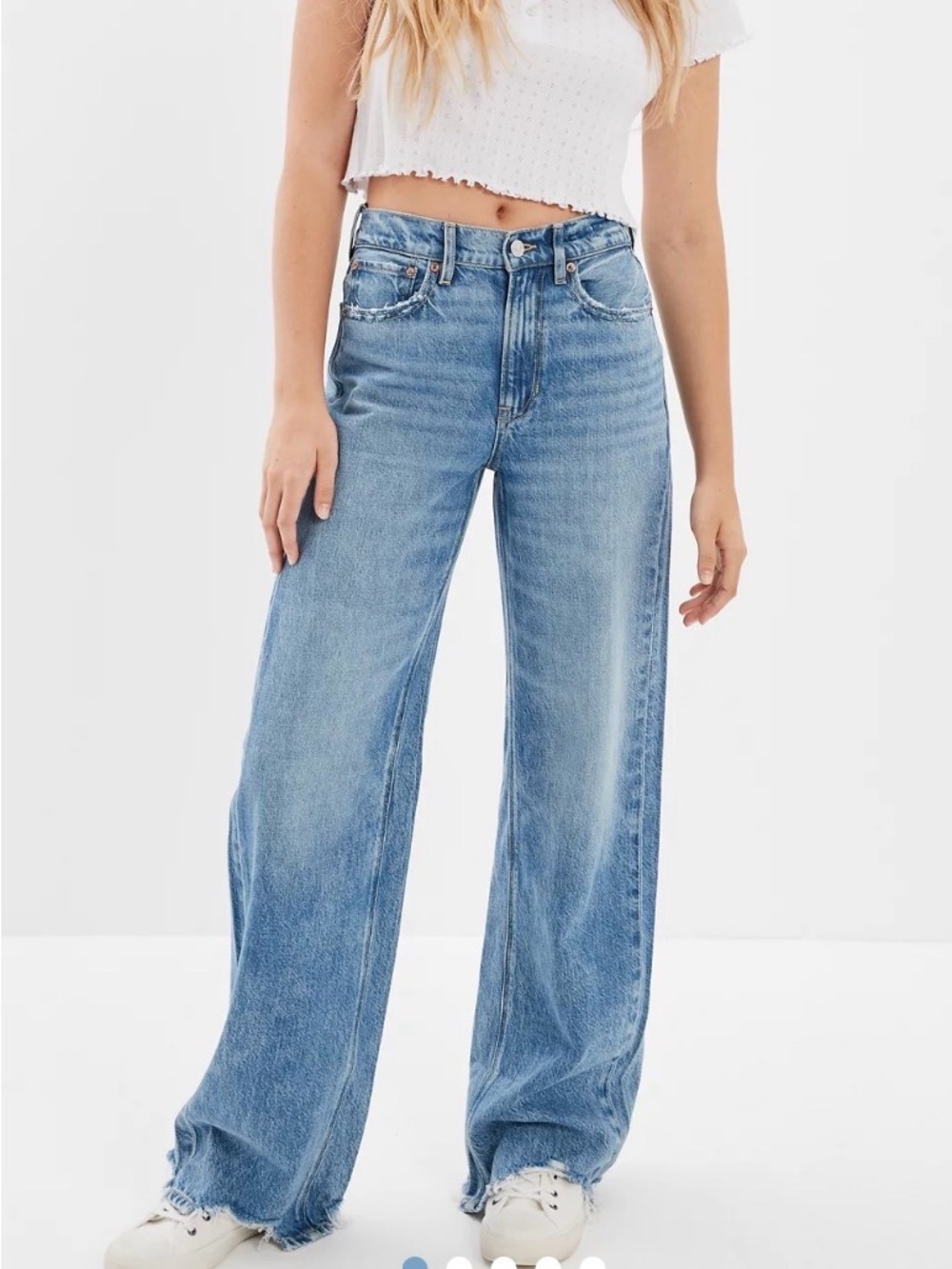 American Eagle Super High Waisted Baggy Wide Leg Jeans in Bright Indigo